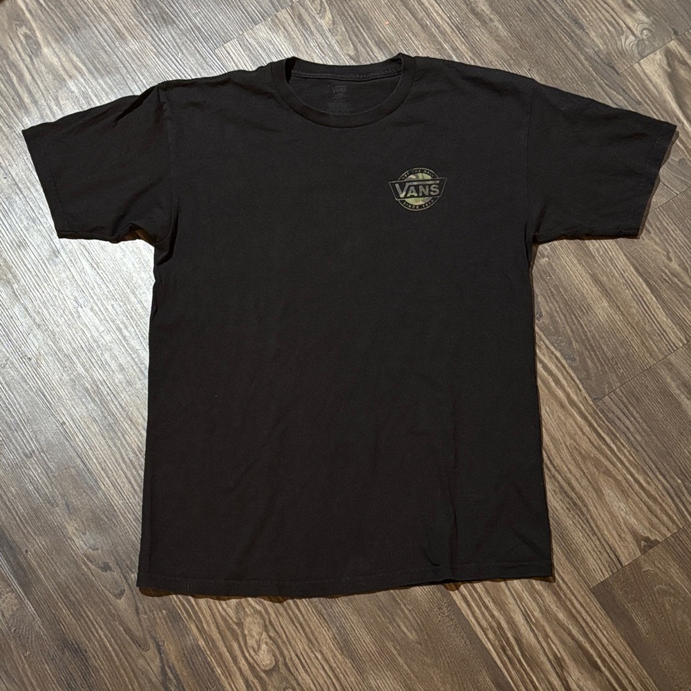 Vans camo graphic tee